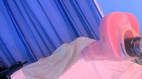 Roberts kloe online show from January 2025 06:15:01 PM