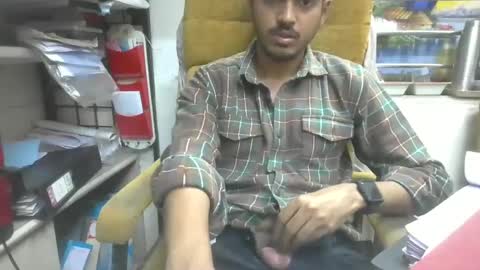 Robertsalia online show from February 2025 12:31:01 PM