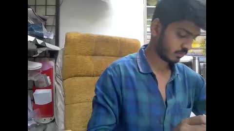 Robertsalia online show from November 2025 11:54:01 AM