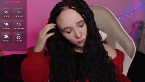 Snapshot of robin_yours chatting on January 2025 12:07:01 PM Robin your online show from January 2025 12:07:01 PM