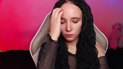 Snapshot of robin_yours chatting on January 2025 05:19:02 AM Robin your online show from January 2025 05:19:02 AM