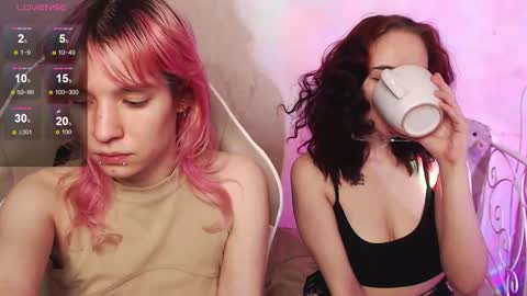 Snapshot of robin_yours chatting on December 2025 12:10:01 PM Robin your online show from December 2025 12:10:01 PM