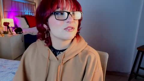 Snapshot of robinbennett chatting on April 2026 08:50:01 PM robin D online show from April 2026 08:50:01 PM