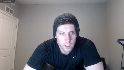 Snapshot of robknocks chatting on February 2025 12:32:01 AM Rob Knocks online show from February 2025 12:32:01 AM