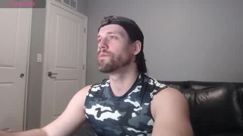 Snapshot of robknocks chatting on October 2025 01:04:02 PM Rob Knocks online show from October 2025 01:04:02 PM