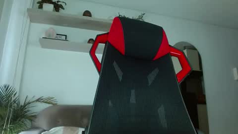 roby_millerr online show from September 2025 12:28:01 PM