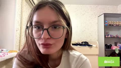 robynsentinella online show from February 2026 04:11:01 AM