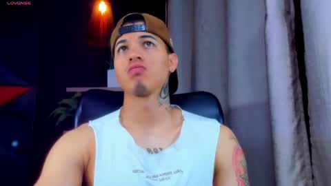 rocco_santos online show from May 2026 06:17:02 PM