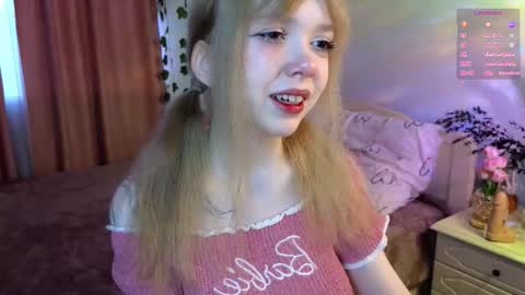 Snapshot of rochelle_dolly chatting on December 2025 09:36:01 AM rochelle_dolly online show from December 2025 09:36:01 AM