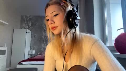 Anny online show from February 2026 11:06:02 AM