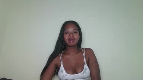 rochellinah online show from April 2026 10:13:02 AM