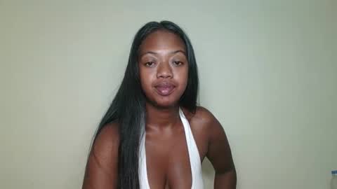 rochellinah online show from May 2026 12:15:01 AM