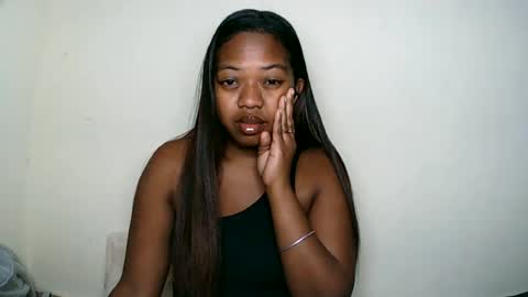 rochellinah online show from August 2026 06:06:02 PM
