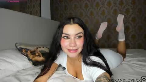 Snapshot of rockandlovexx chatting on November 2025 02:57:01 AM Samantha Estephania online show from November 2025 02:57:01 AM