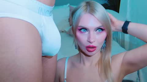 Lina and Den online show from May 2026 07:50:01 AM