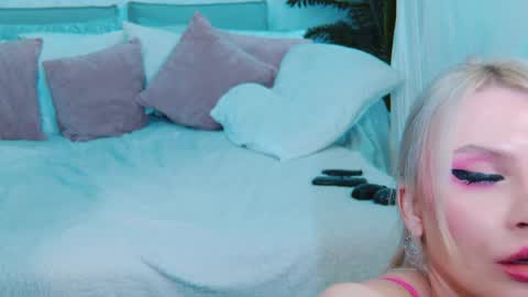 Lina and Den online show from May 2026 07:27:01 AM