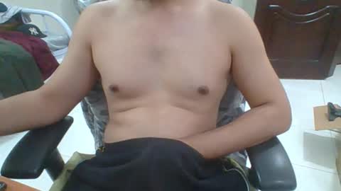 rockysam090 online show from November 2025 05:58:02 PM