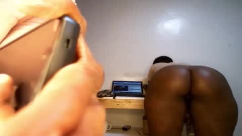 Berry online show from October 2025 05:15:02 AM