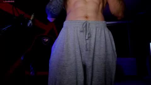 Snapshot of rodarri chatting on September 2025 04:17:02 AM MY NAME CAN SEE ALL MY CUM VIDEO BUY FAN SUB. online show from September 2025 04:17:02 AM