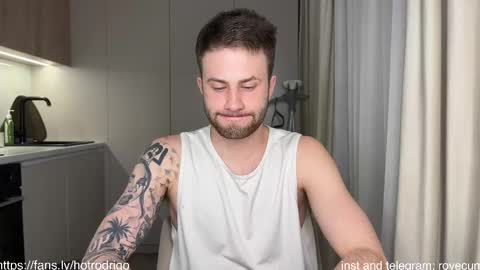 Rodrigo online show from February 2025 12:43:01 AM