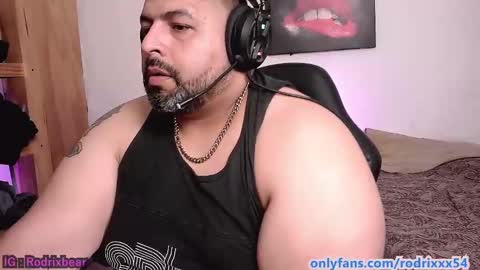 rodrixxx54 online show from September 2025 09:49:02 PM