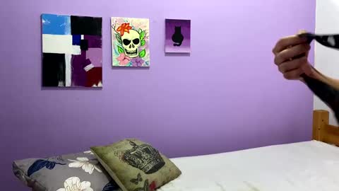 Thiago independent model online show from February 2025 03:01:02 AM