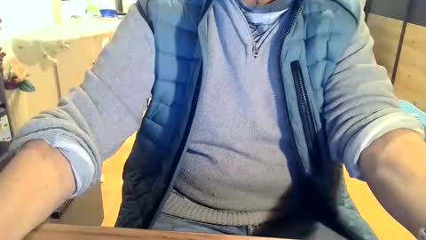 rolandloser1000 online show from January 2025 04:25:02 PM