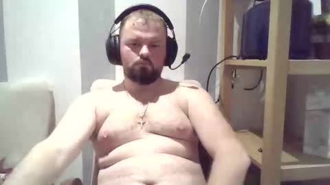 Snapshot of rolouie chatting on November 2025 08:32:01 PM alex online show from November 2025 08:32:01 PM