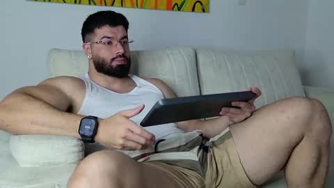 Roman Lux online show from April 2026 04:09:02 AM
