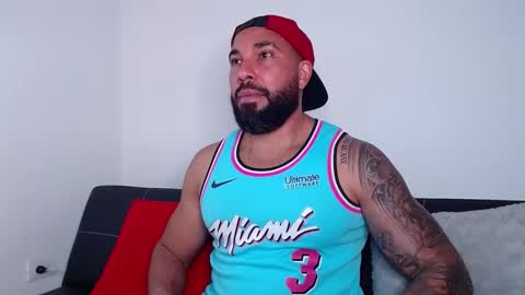 Roman online show from December 2024 09:17:01 PM