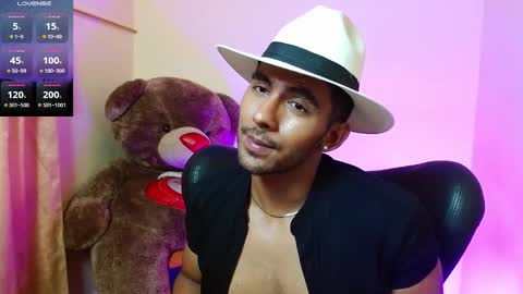 Roman online show from February 2025 09:49:01 PM