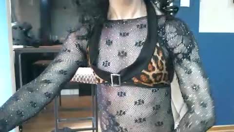 romantico_erotico online show from June 2026 08:29:01 AM