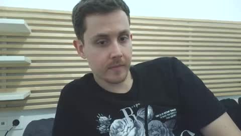 Snapshot of romaxaura_26 chatting on February 2026 01:36:02 PM Romain online show from February 2026 01:36:02 PM