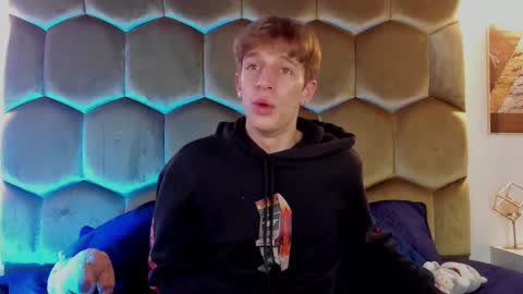 Snapshot of romeo_ricci1 chatting on December 2024 01:55:02 PM Romeo Ricci online show from December 2024 01:55:02 PM