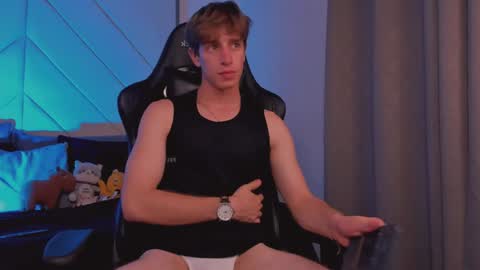 Snapshot of romeo_ricci1 chatting on January 2025 06:14:01 AM Romeo Ricci online show from January 2025 06:14:01 AM