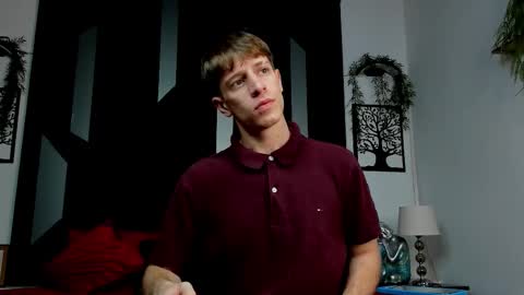 Snapshot of romeo_ricci1 chatting on November 2025 10:37:02 AM Romeo Ricci online show from November 2025 10:37:02 AM