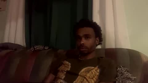 Snapshot of romeotyn chatting on February 2025 01:56:01 AM romeotyn online show from February 2025 01:56:01 AM