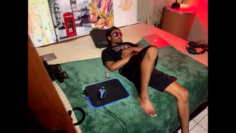 Snapshot of romeotyn chatting on February 2025 08:21:02 AM romeotyn online show from February 2025 08:21:02 AM