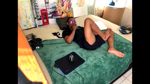 Snapshot of romeotyn chatting on February 2025 02:32:02 PM romeotyn online show from February 2025 02:32:02 PM