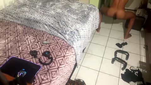 Snapshot of romeotyn chatting on February 2025 12:33:02 PM romeotyn online show from February 2025 12:33:02 PM