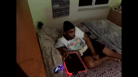 Snapshot of romeotyn chatting on February 2025 10:16:01 AM romeotyn online show from February 2025 10:16:01 AM