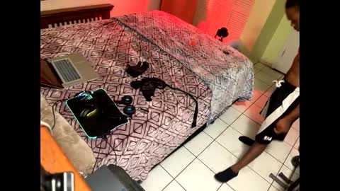 Snapshot of romeotyn chatting on February 2025 11:54:02 PM romeotyn online show from February 2025 11:54:02 PM