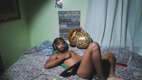 Snapshot of romeotyn chatting on September 2025 10:28:01 AM romeotyn online show from September 2025 10:28:01 AM