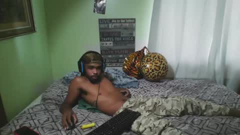 Snapshot of romeotyn chatting on September 2025 02:32:01 PM romeotyn online show from September 2025 02:32:01 PM