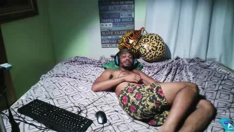 Snapshot of romeotyn chatting on October 2025 05:49:01 AM romeotyn online show from October 2025 05:49:01 AM