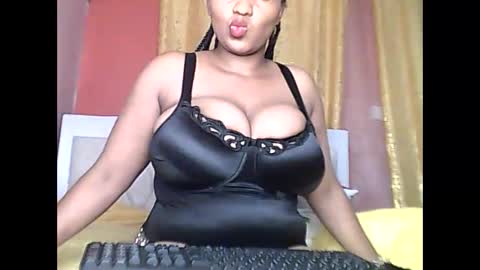 Romina 26 online show from April 2026 08:43:02 PM