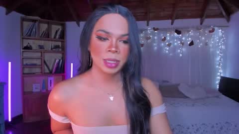 Romi Rouse online show from March 2026 04:19:01 AM