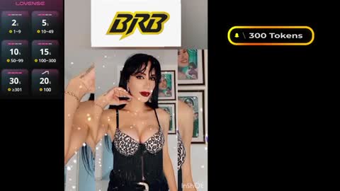 Snapshot of romynahot chatting on December 2024 11:27:02 PM Romyna online show from December 2024 11:27:02 PM