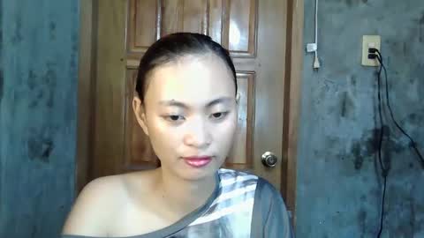 Snapshot of rona_cumsterxxx chatting on May 2026 10:37:02 PM rona_cumsterxxx online show from May 2026 10:37:02 PM