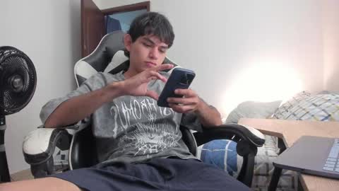 Snapshot of ronaldmq20 chatting on May 2026 02:07:02 AM Ronaldo online show from May 2026 02:07:02 AM